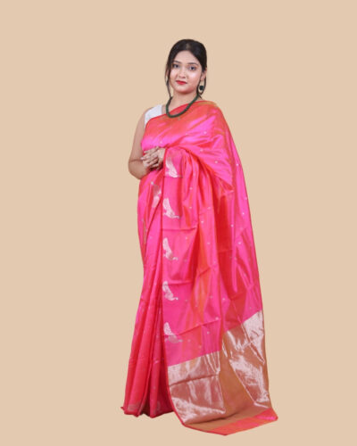 Peacock Splendor: Pure Pattu Silk Saree with Double Shuttle Booti